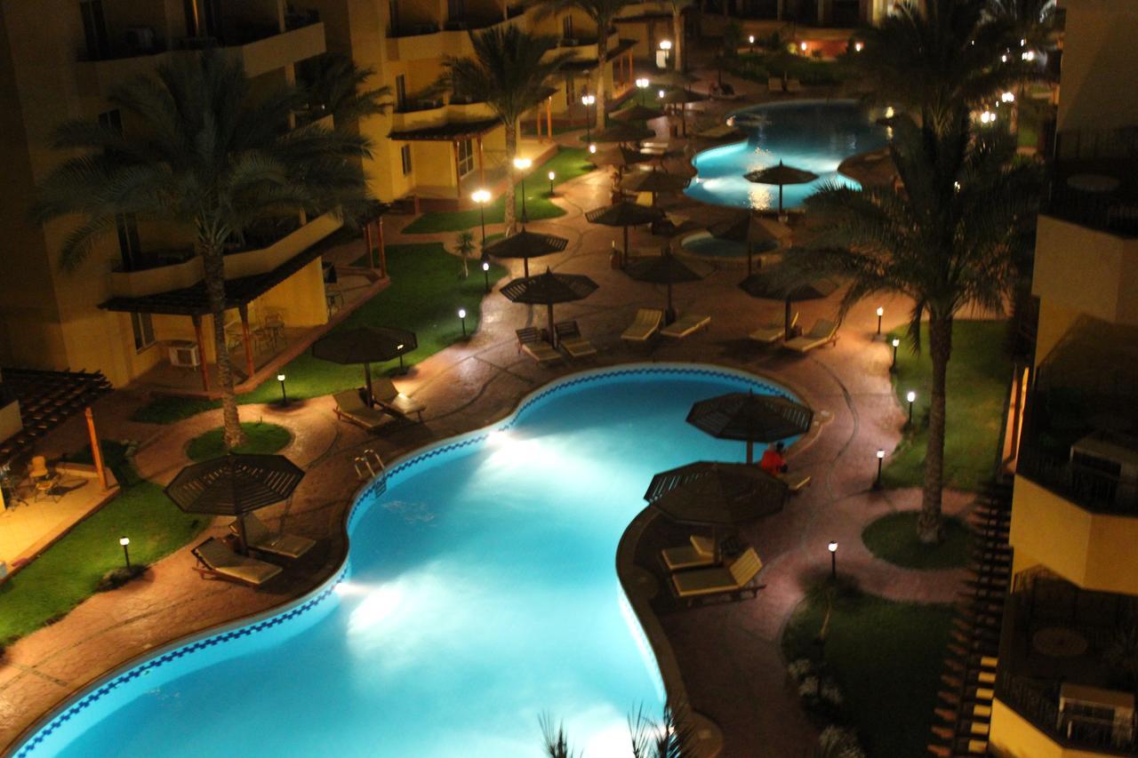 Pool View Apartment At British Resort - Unit 02 Hurghada Bagian luar foto