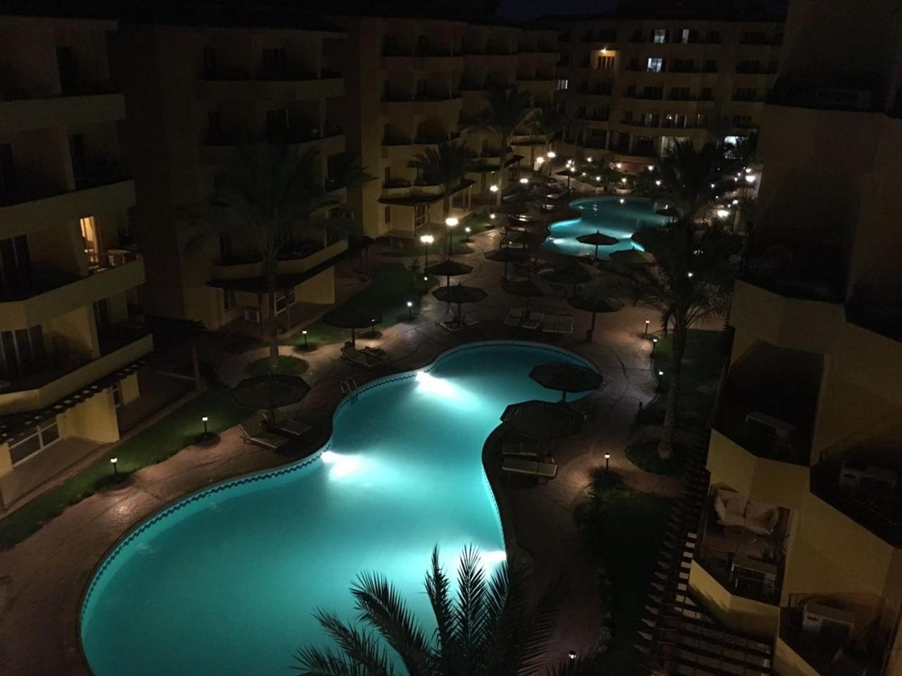 Pool View Apartment At British Resort - Unit 02 Hurghada Bagian luar foto