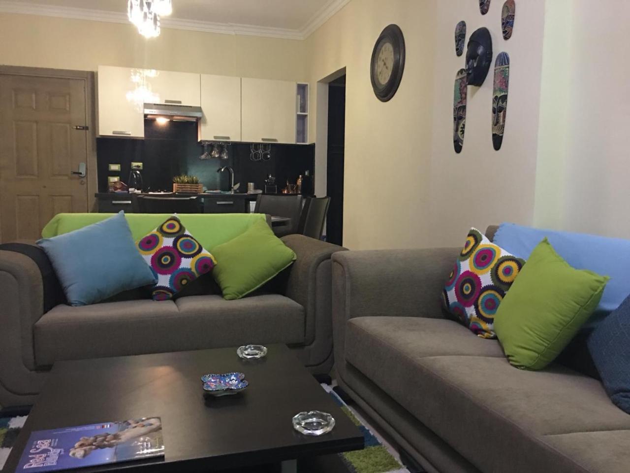 Pool View Apartment At British Resort - Unit 02 Hurghada Bagian luar foto